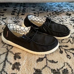 Hey Dude Shoes Youth Size 3 Black Linen EUC